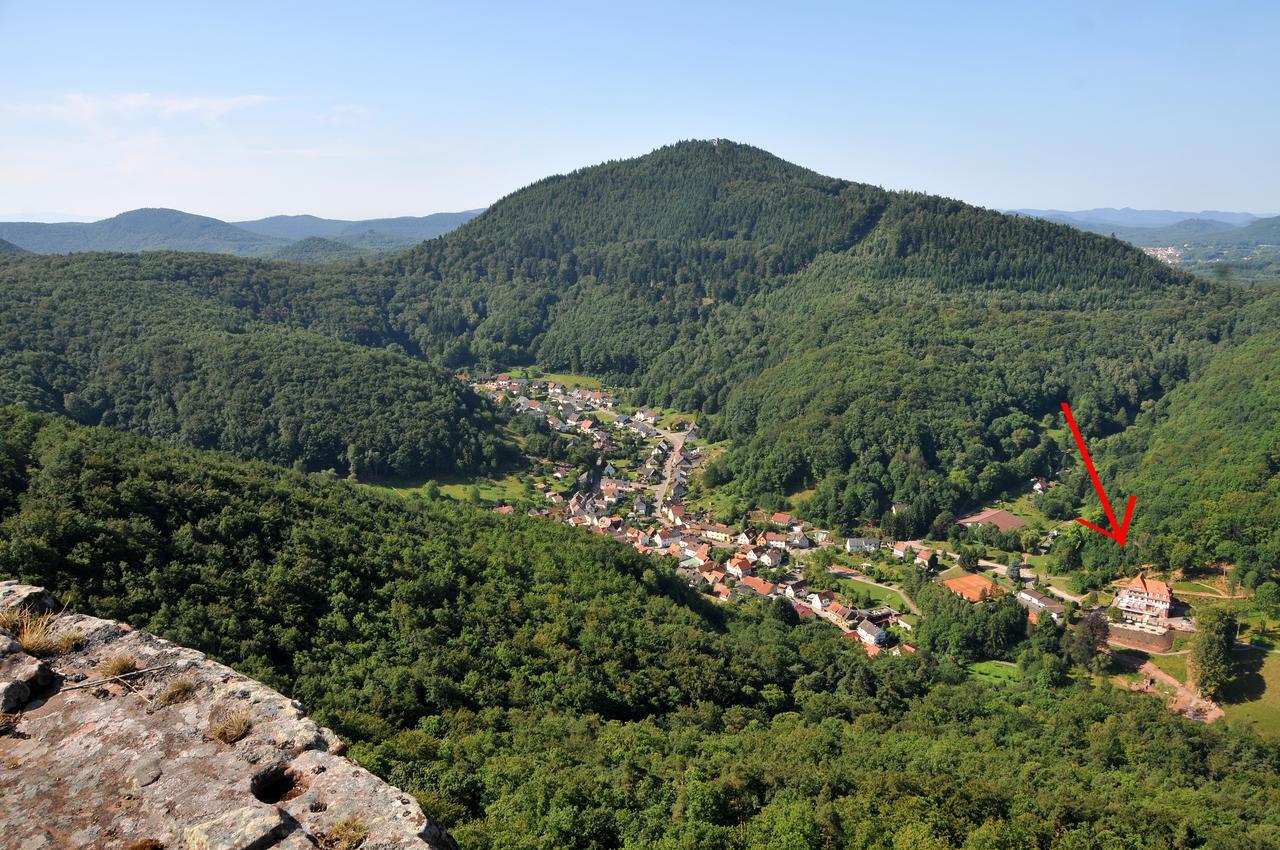 Jugendstilhotel Trifels Аннвайлер-ам-Трифельс Экстерьер фото