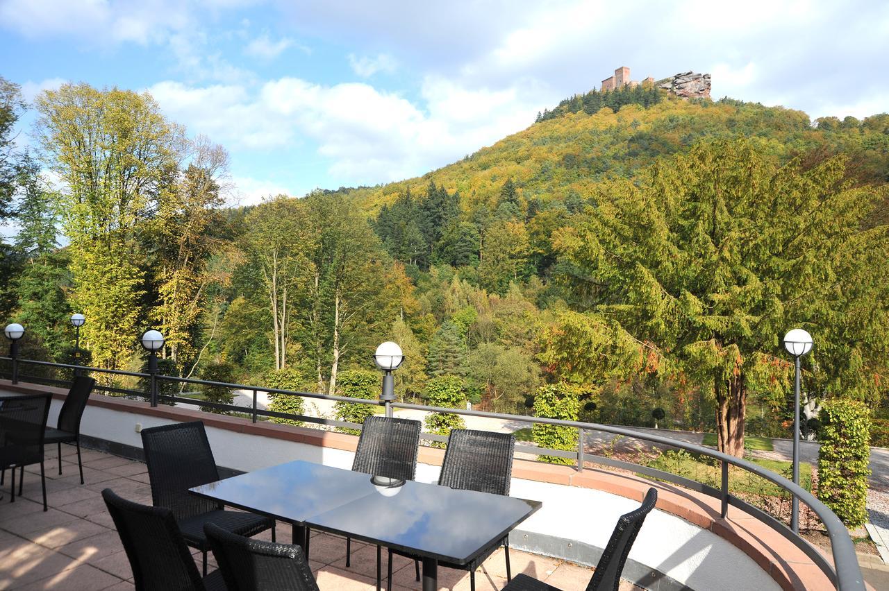 Jugendstilhotel Trifels Аннвайлер-ам-Трифельс Экстерьер фото