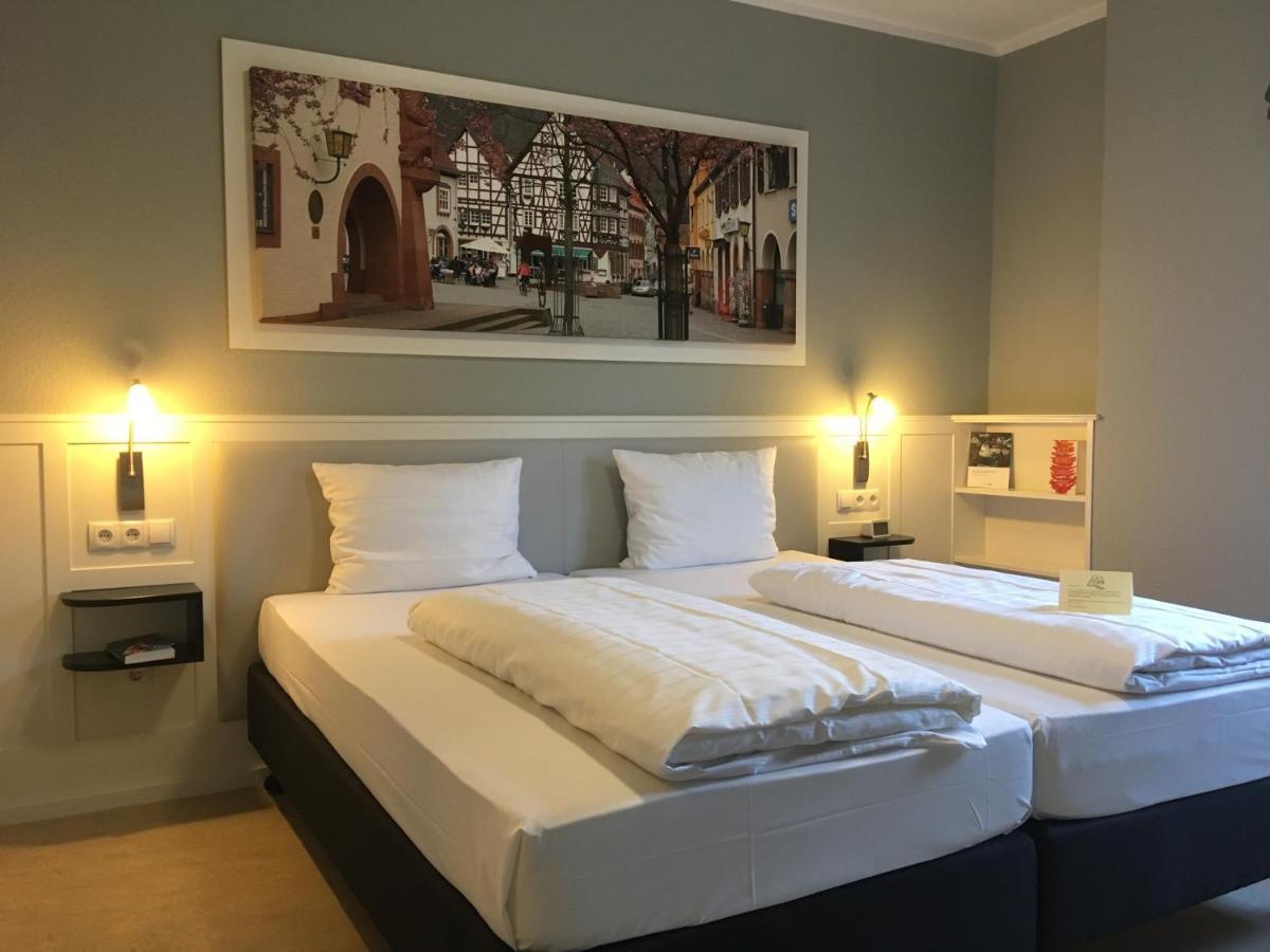 Jugendstilhotel Trifels Аннвайлер-ам-Трифельс Экстерьер фото